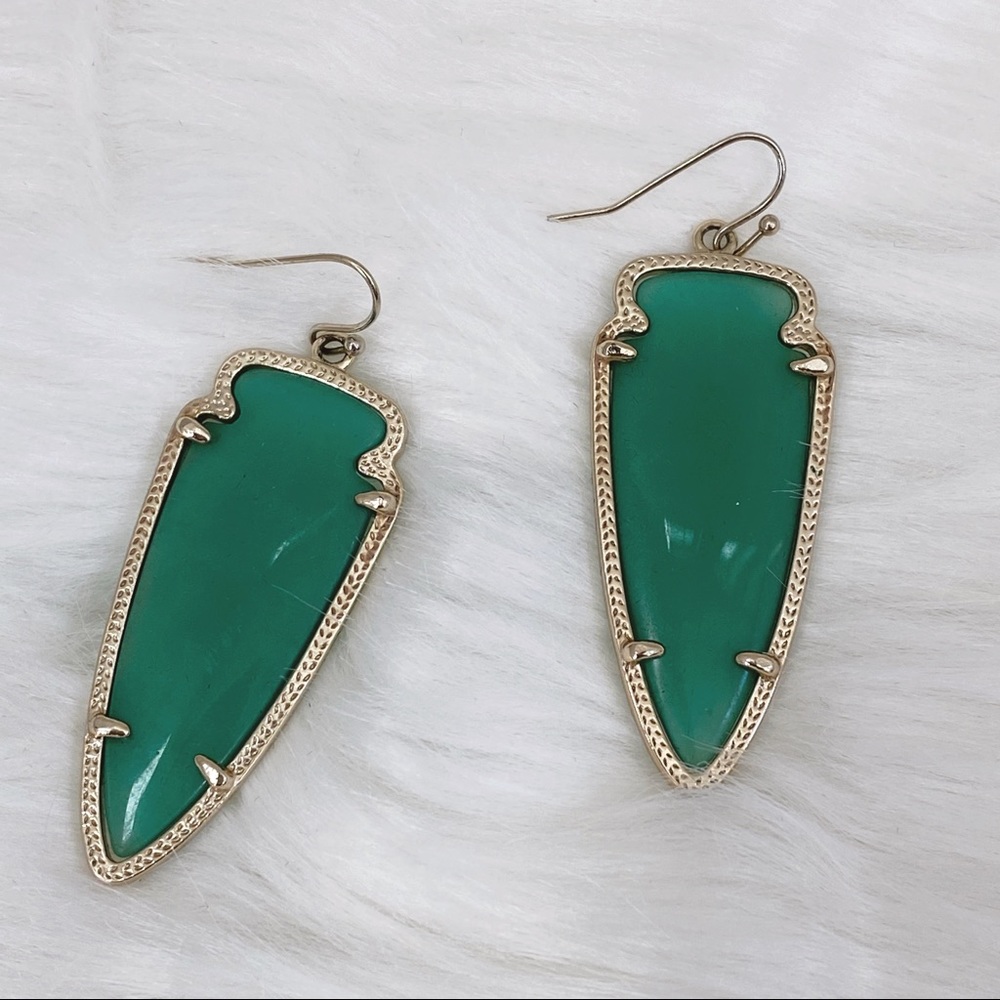 Kendra Scott Chalcedony Skylar Arrowhead Earring